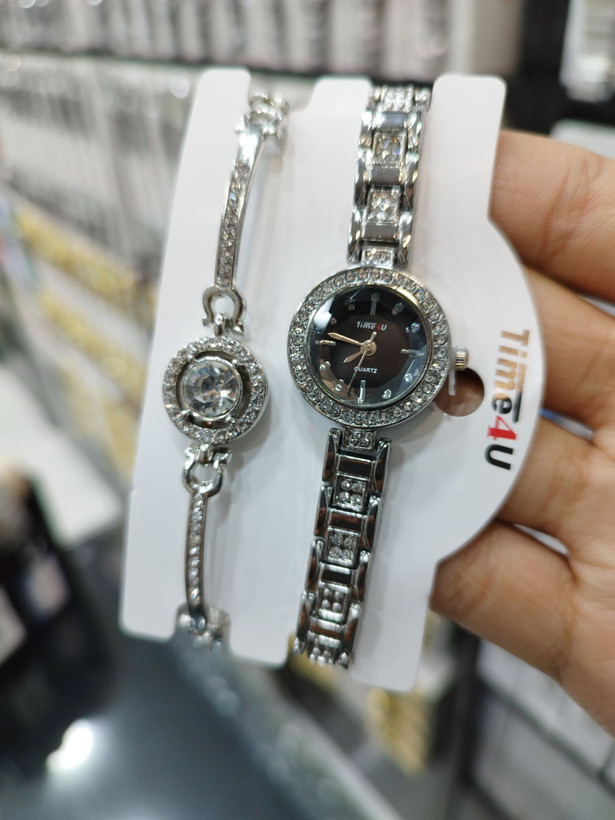 ست ساعت زنانه و دستبند TIME4U نگینی خاص