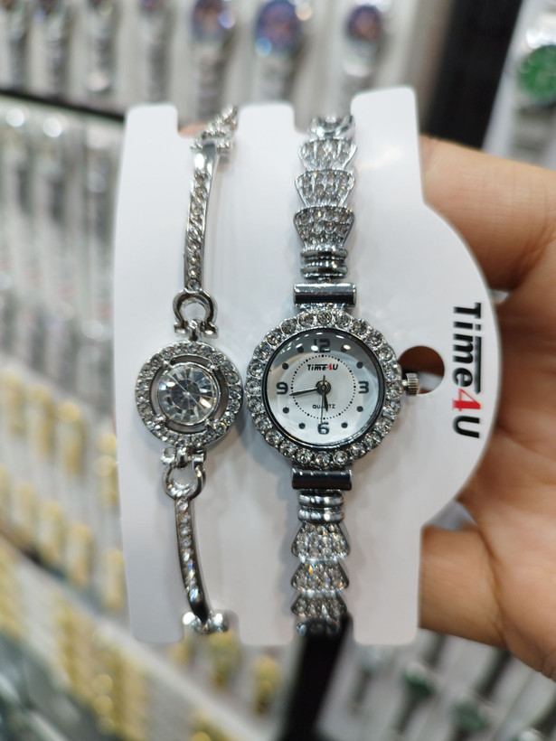ست ساعت زنانه و دستبند TIME4U نگینی خاص