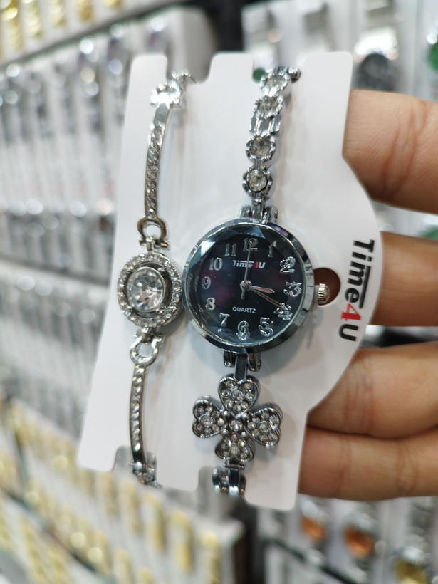 ست ساعت زنانه و دستبند TIME4U نگینی خاص