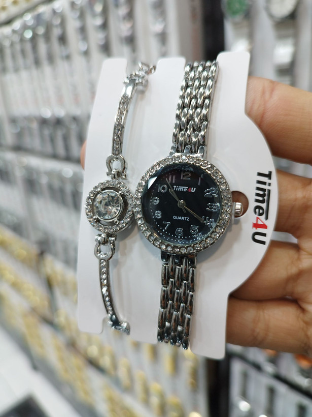 ست ساعت زنانه و دستبند TIME4U نگینی خاص